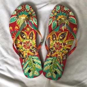 Vera Bradley flip flops